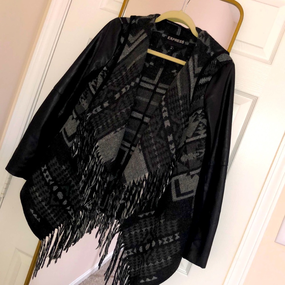 Aztec mixed media Jacket🖤Super Cool!⚡️